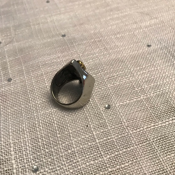 Men’s ring size 9